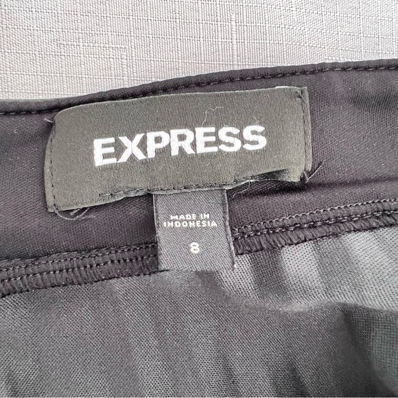 Express “Leather” Pleated Skirt Size 8 women’s - Picture 6 of 8